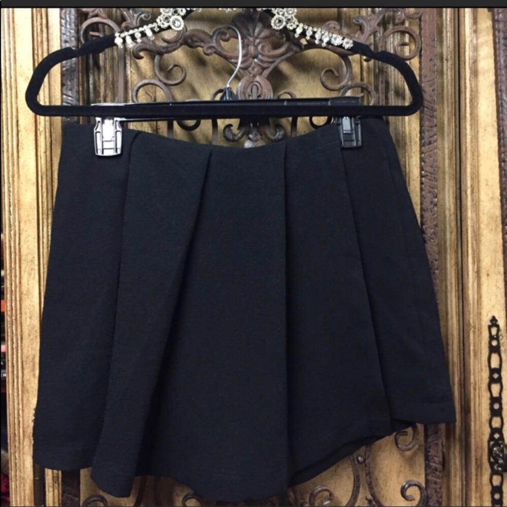 Skater Shorts Size Medium